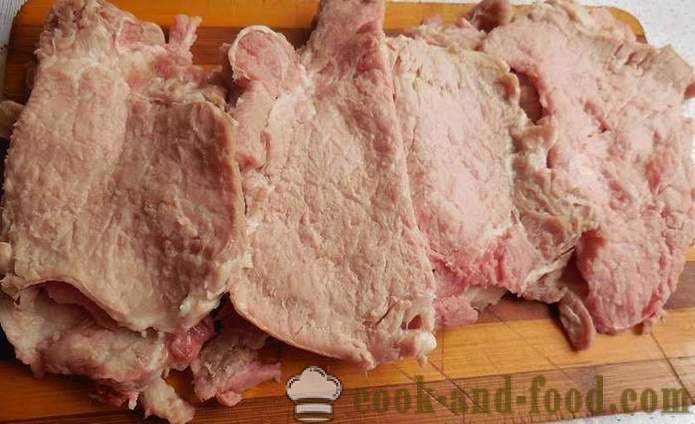 Hjemmelaget svinekoteletter med løk i en gryte - hvordan å forberede deilige biffer, en trinnvis oppskrift bilder