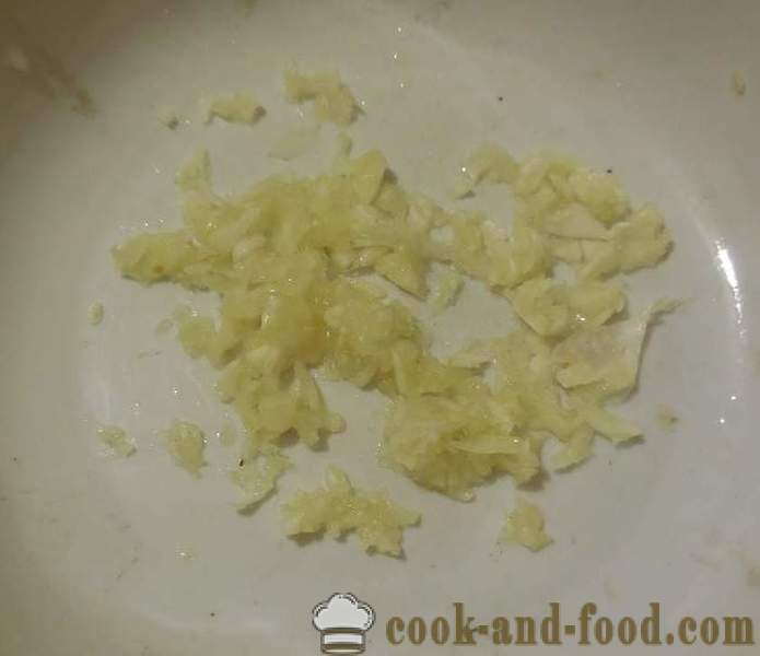 Hjemmelaget hvitløkskrutonger i ovnen, egnet for øl, suppe eller salat - hvordan å lage hvitløkskrutonger i hjemmet, oppskriften med et bilde