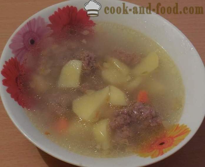 Suppe med kjøttboller av kjøttdeig og semulegryn - hvordan du koker suppe og kjøttboller - en trinnvis oppskrift bilder