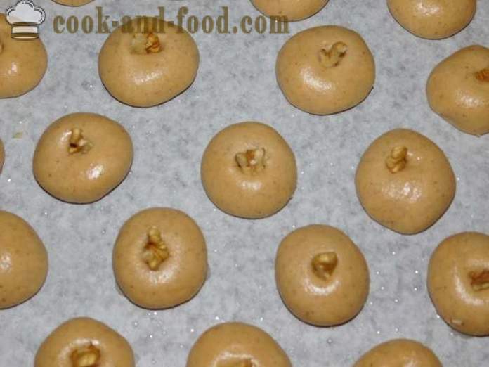Honning kjeks med kanel og nøtter i en hast - oppskrift med bilder, trinn for trinn hvordan du kan lage honning cookies
