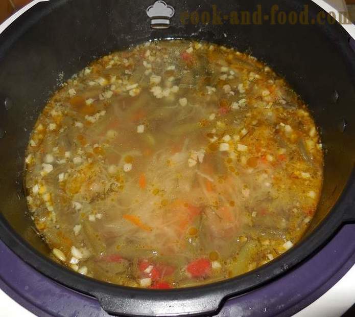 Suppe av surkål i multivarka - hvordan du koker sur suppe med språk og kledd med hvitløk og bacon, en trinnvis oppskrift med bilder.