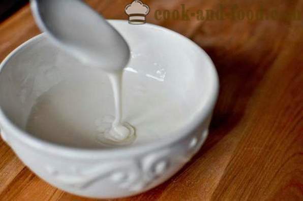 Lean hvit glasur av melis og sitronsaft - en enkel oppskrift hvordan å lage mager glasur