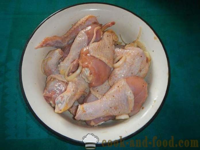 Stekt kylling på grillen - hvor deilig stekt kylling på grillen, oppskriften med et bilde.