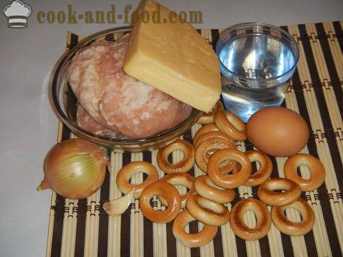 Bagels med kjøttdeig i ovn eller fylt tørking - enkel forrett oppskrift, hvordan å lage mat, oppskriften med et bilde.