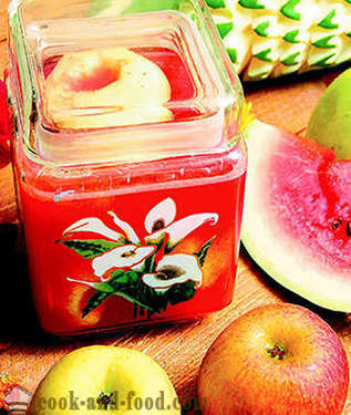 Syltetøy, juice og kompott: 5 oppskrifter av epler for vinteren