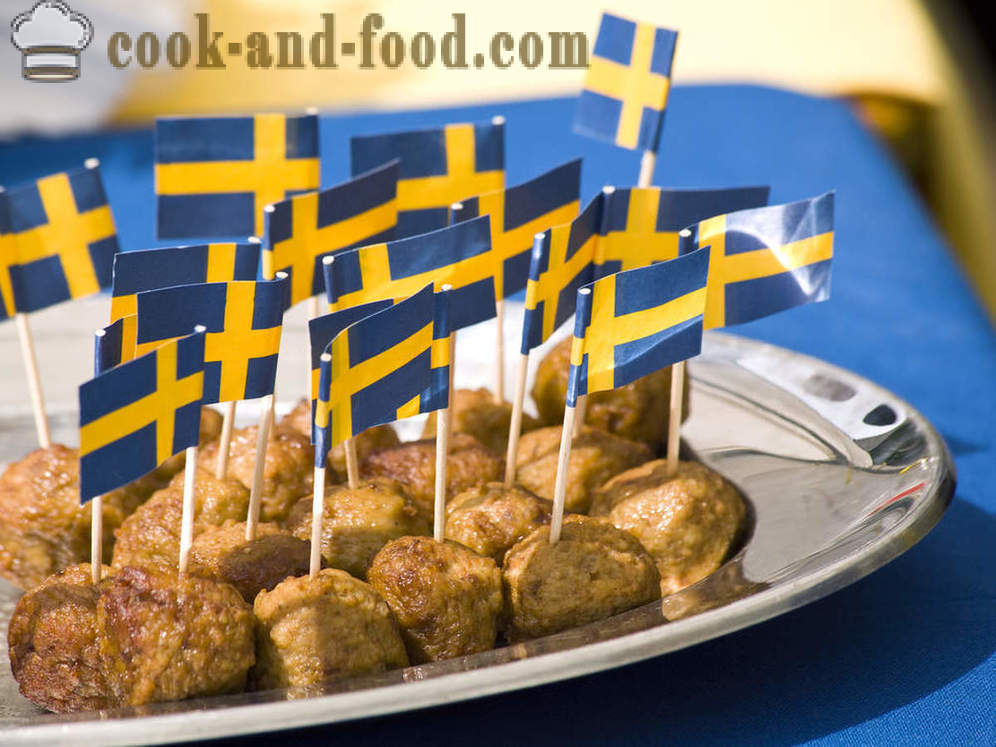 Sverige: Karlsson favoritt kjøttboller og søt ertesuppe - video oppskrifter hjemme
